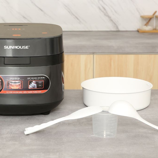 Nồi cơm cao tần Sunhouse Mama 1.5 lít SHD8827